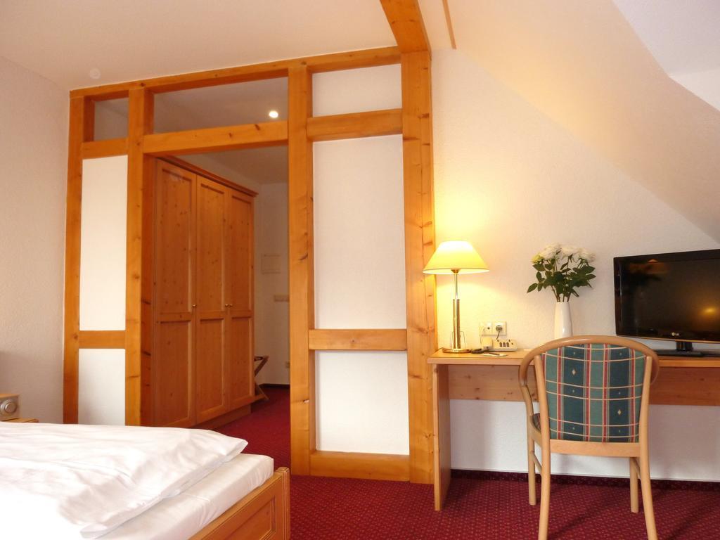 Landhaus Mueritzgarten Hotel Garni Röbel Cameră foto